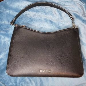 Nine West Colby purse with crossbody strap
